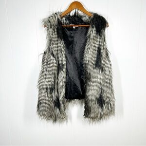 Geneology Fashion DNA Faux Fur Black and White Vest Large